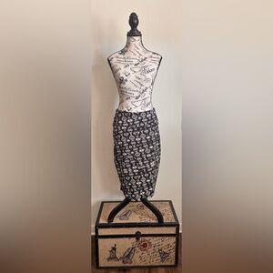 LuLaRoe Black & White Floral Pencil Skirt